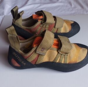 Butora Climbing Shoes